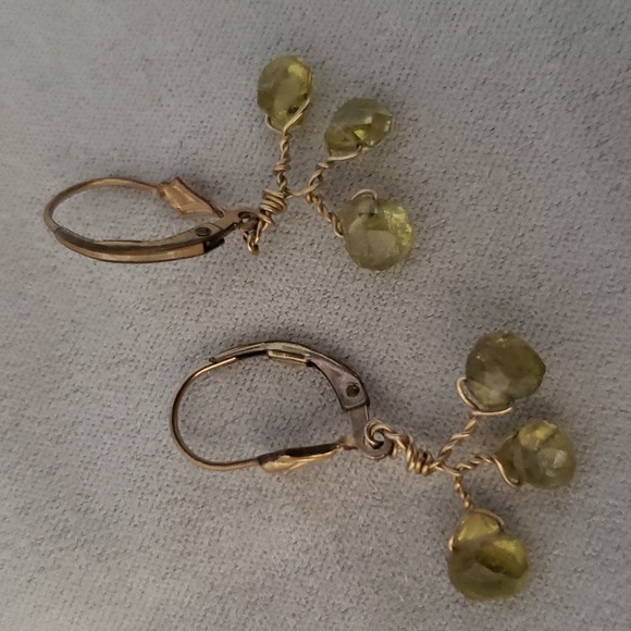 Handmade Peridot (August birthstone)  earrings  w gf holdbacks - Picture 3 of 3